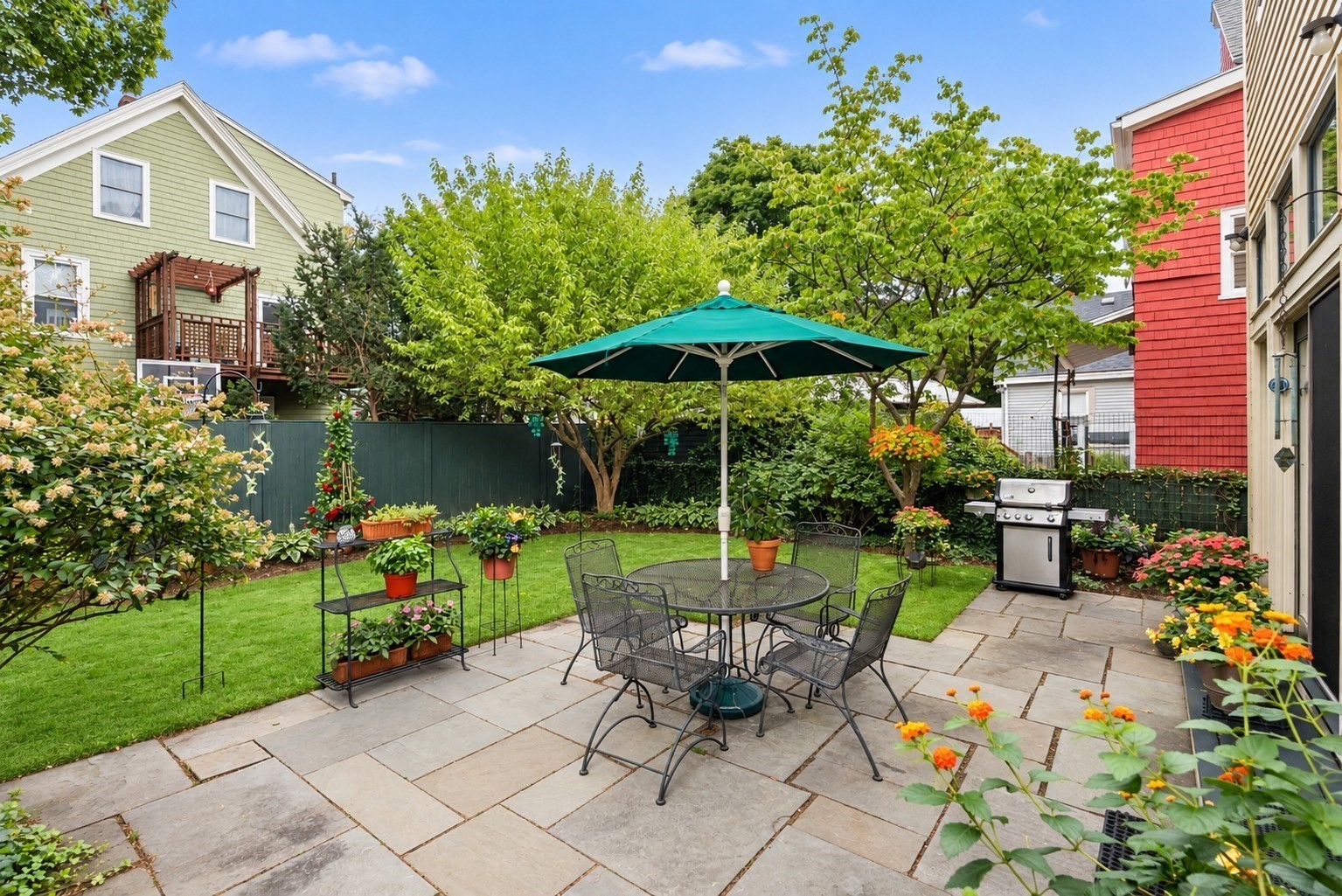 33 Fenno Street Property Photo 22