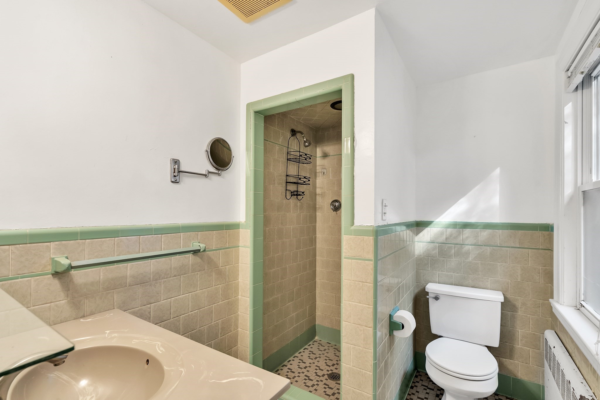 12 Watertown St Property Photo 23