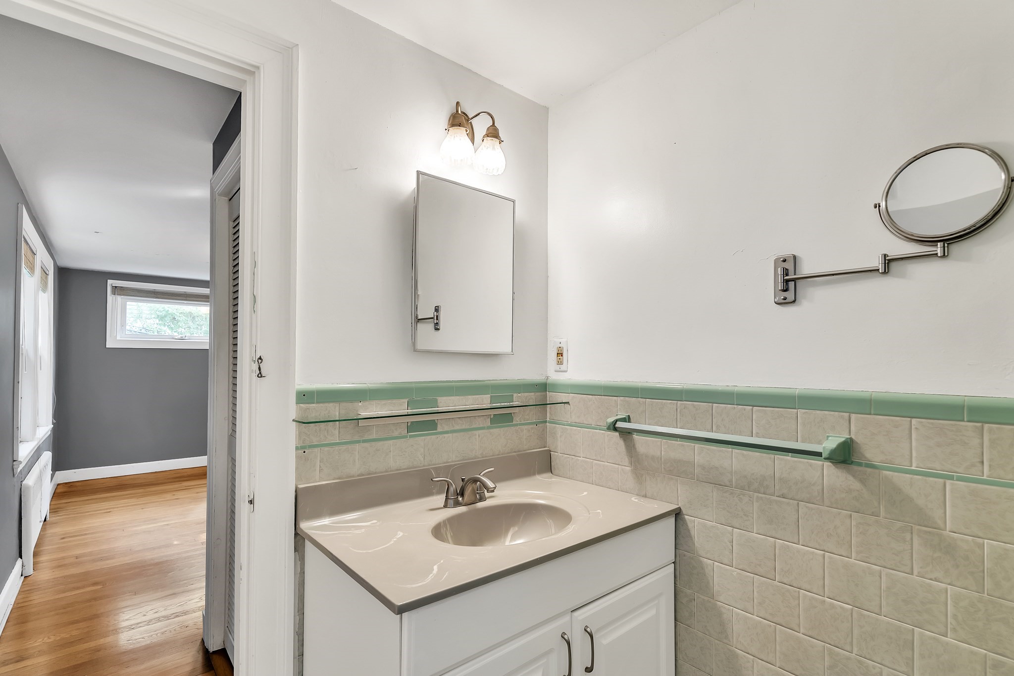 12 Watertown St Property Photo 24