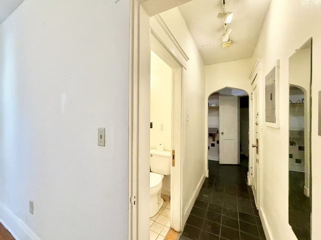 26 Chiswick Rd # 6 Property Photo 15