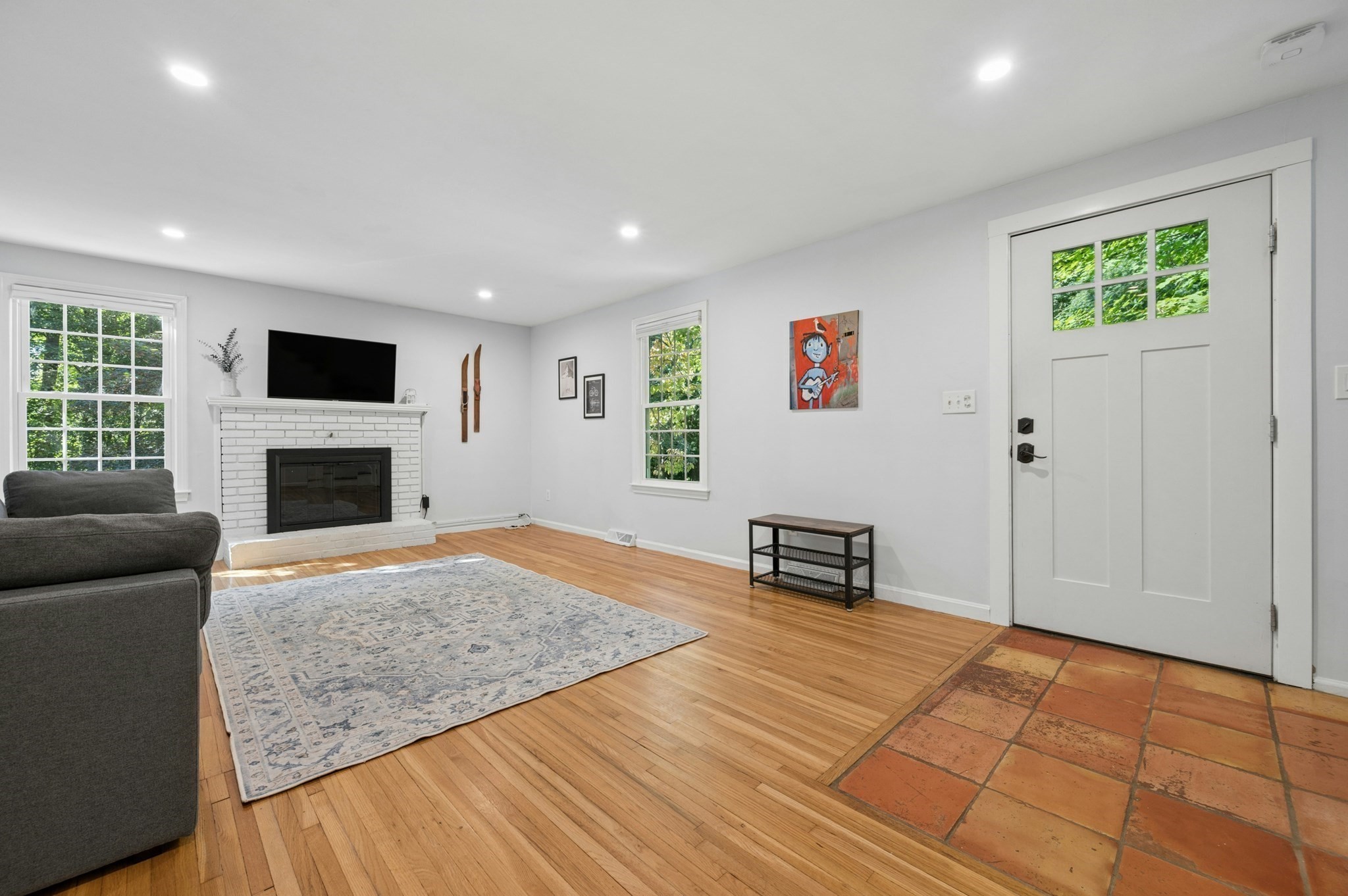 33 Bay Colony Drive Property Photo 14