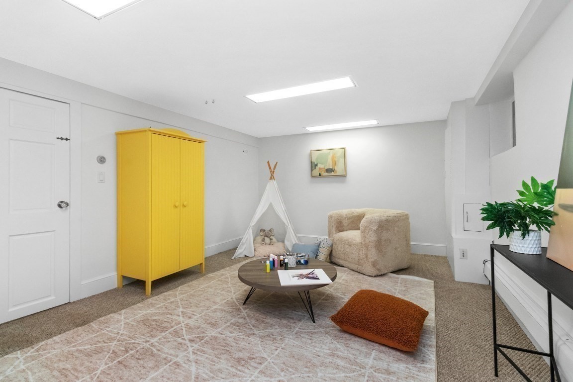 19 Saint Mary's St Property Photo 16