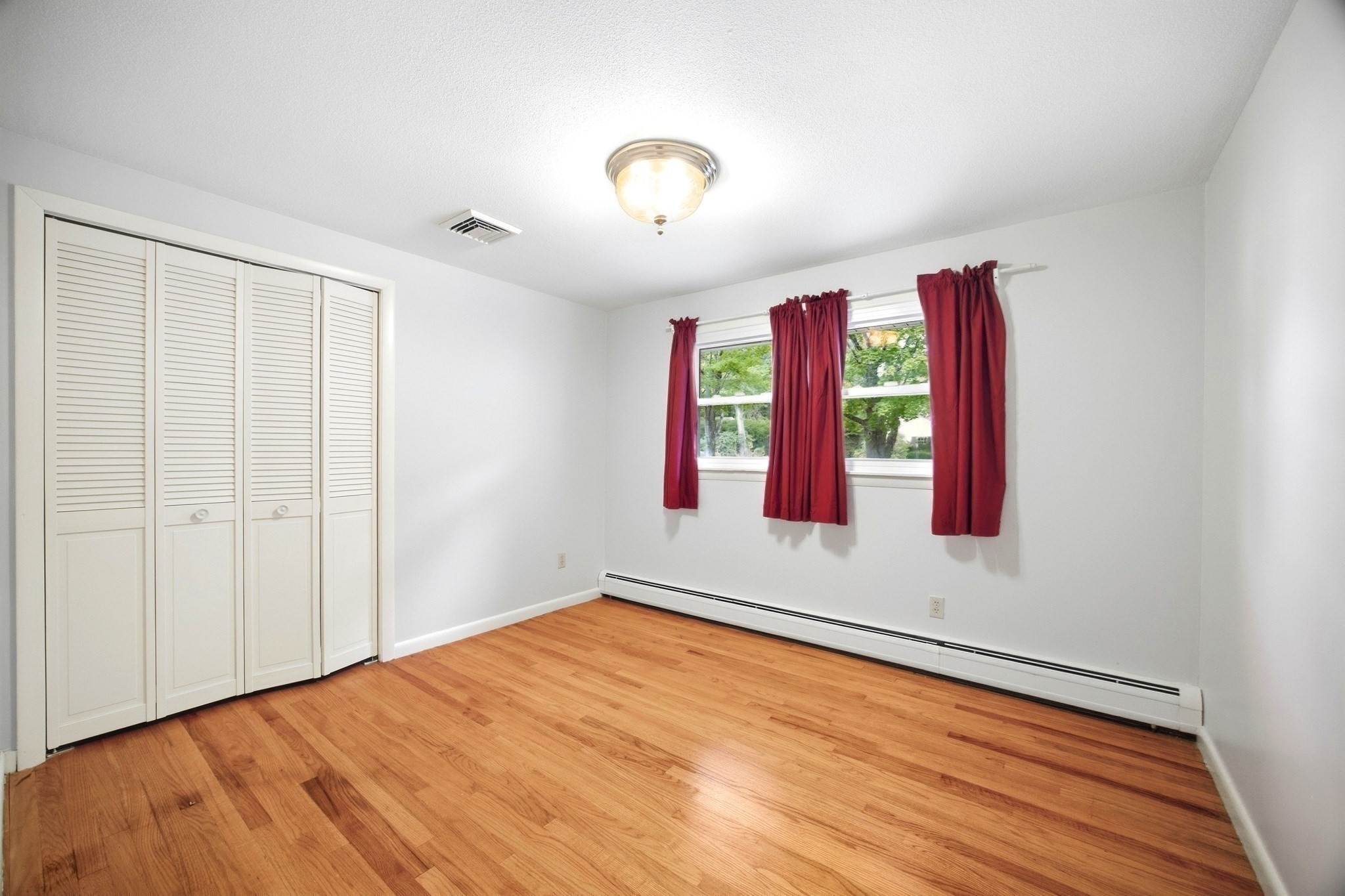 2 Drake Lane Property Photo 17