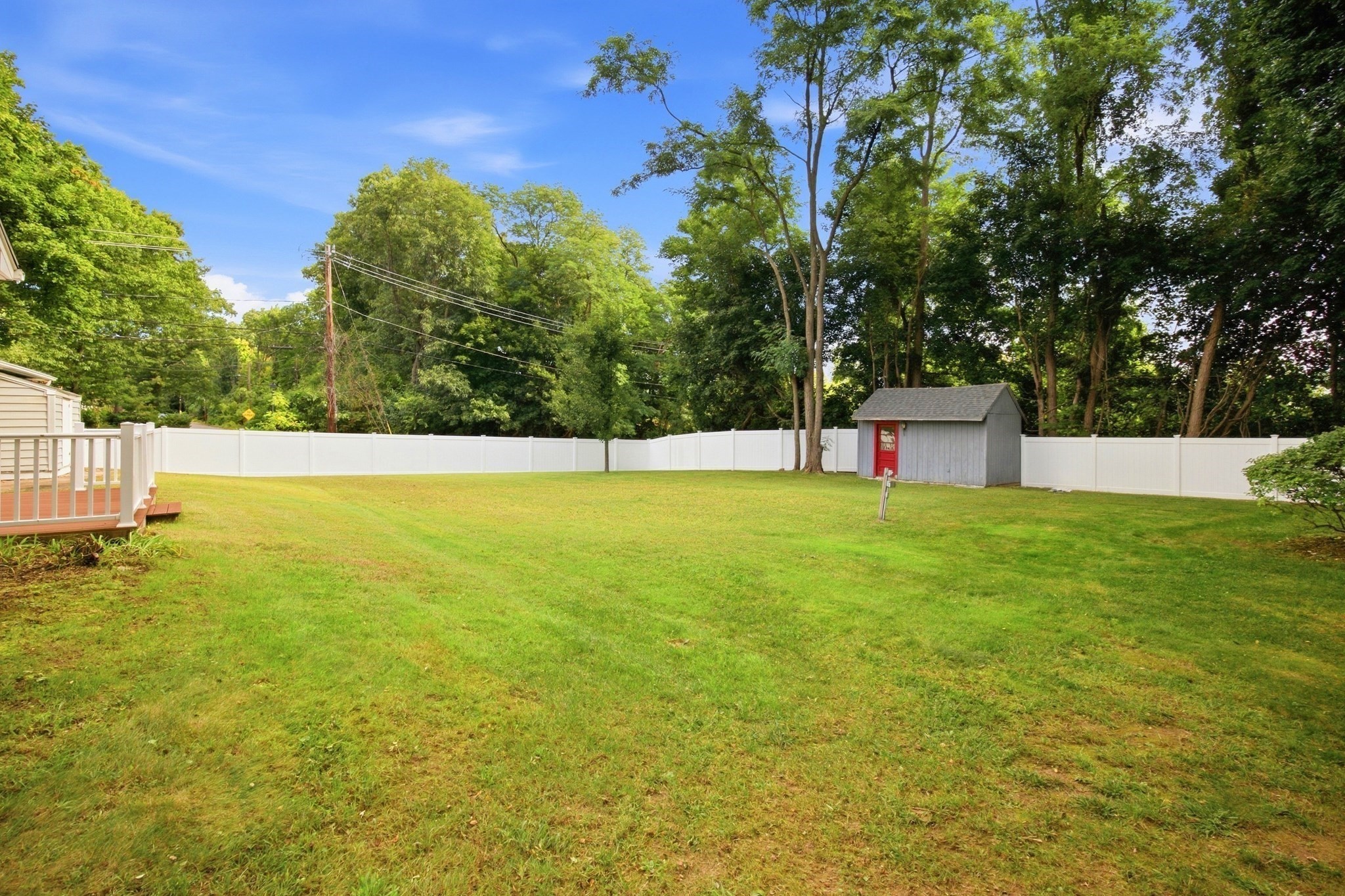 2 Drake Lane Property Photo 23