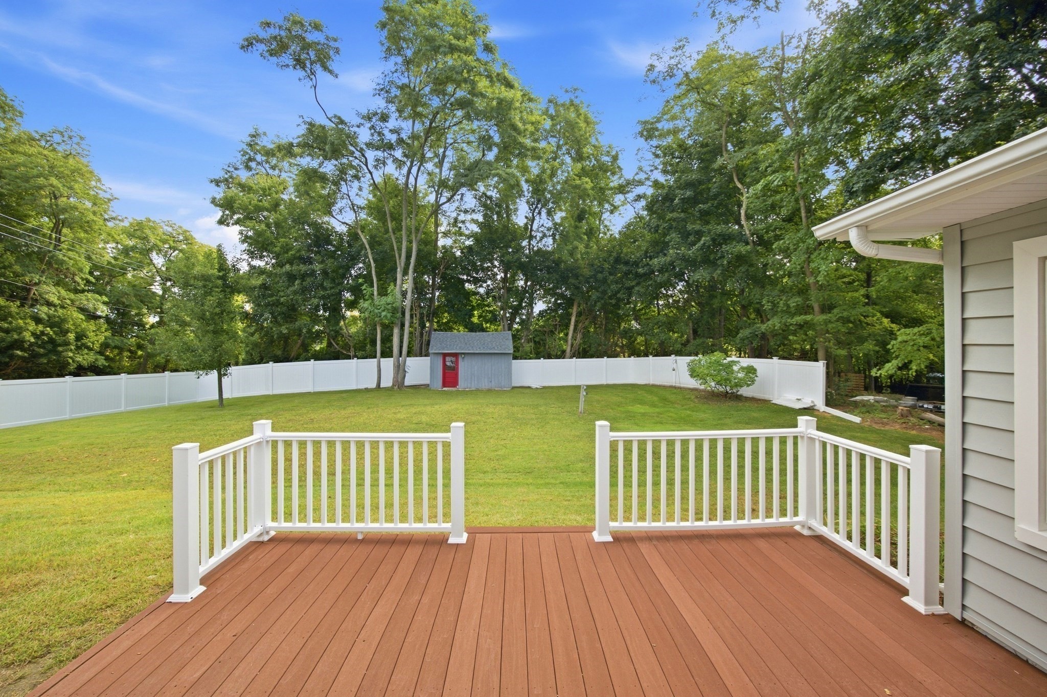2 Drake Lane Property Photo 24