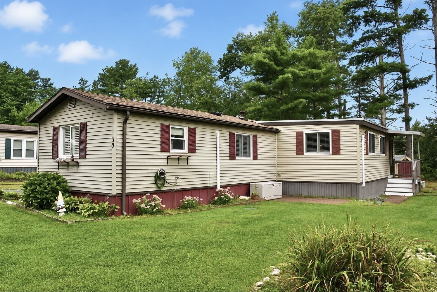 39 Pipers Way Property Photo 1