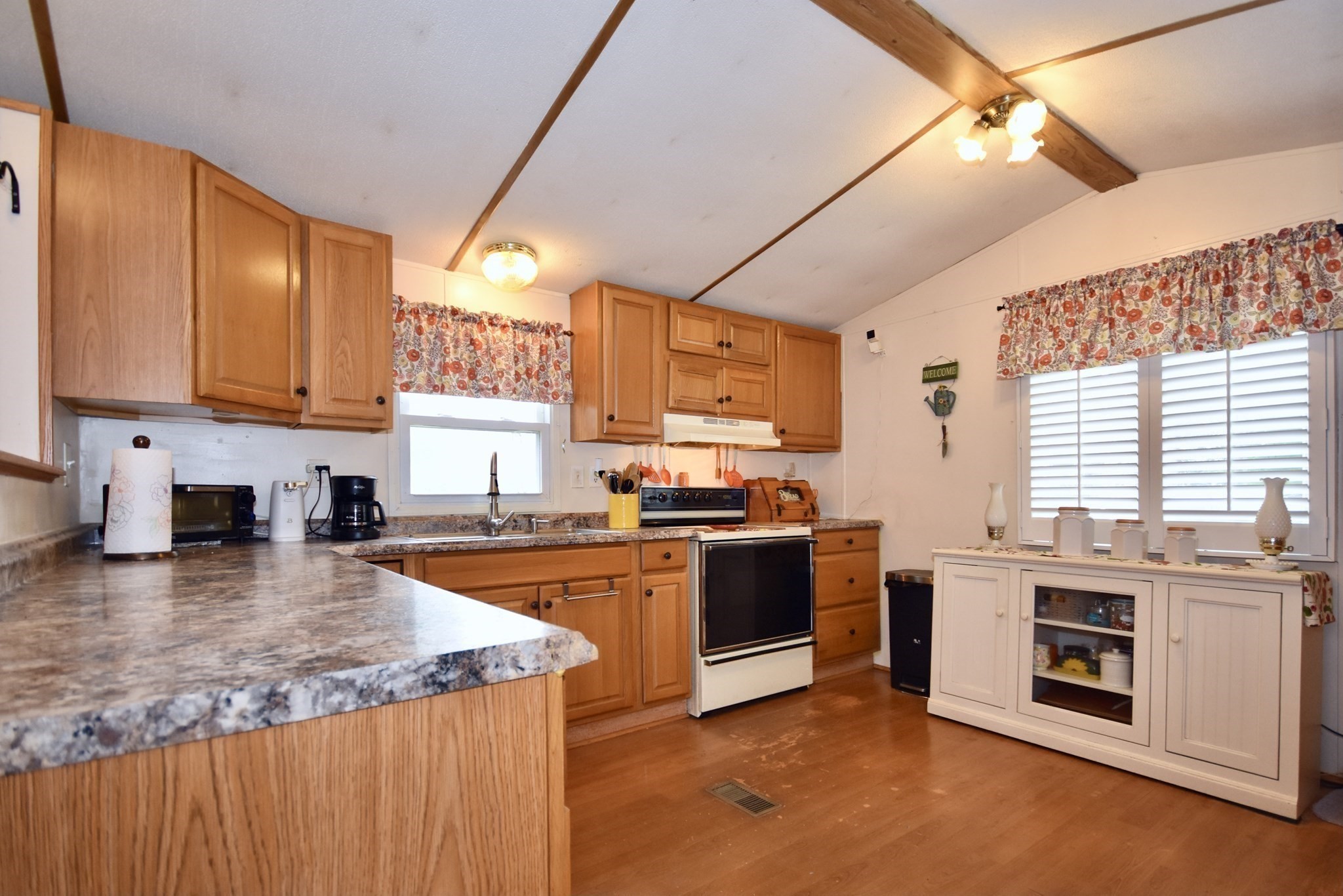 39 Pipers Way Property Photo 3