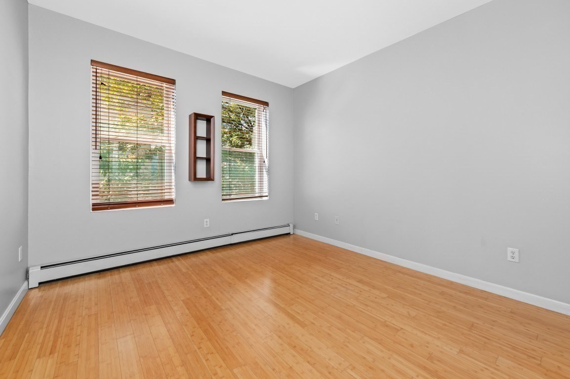 330 Summit Ave # 305 Property Photo 8