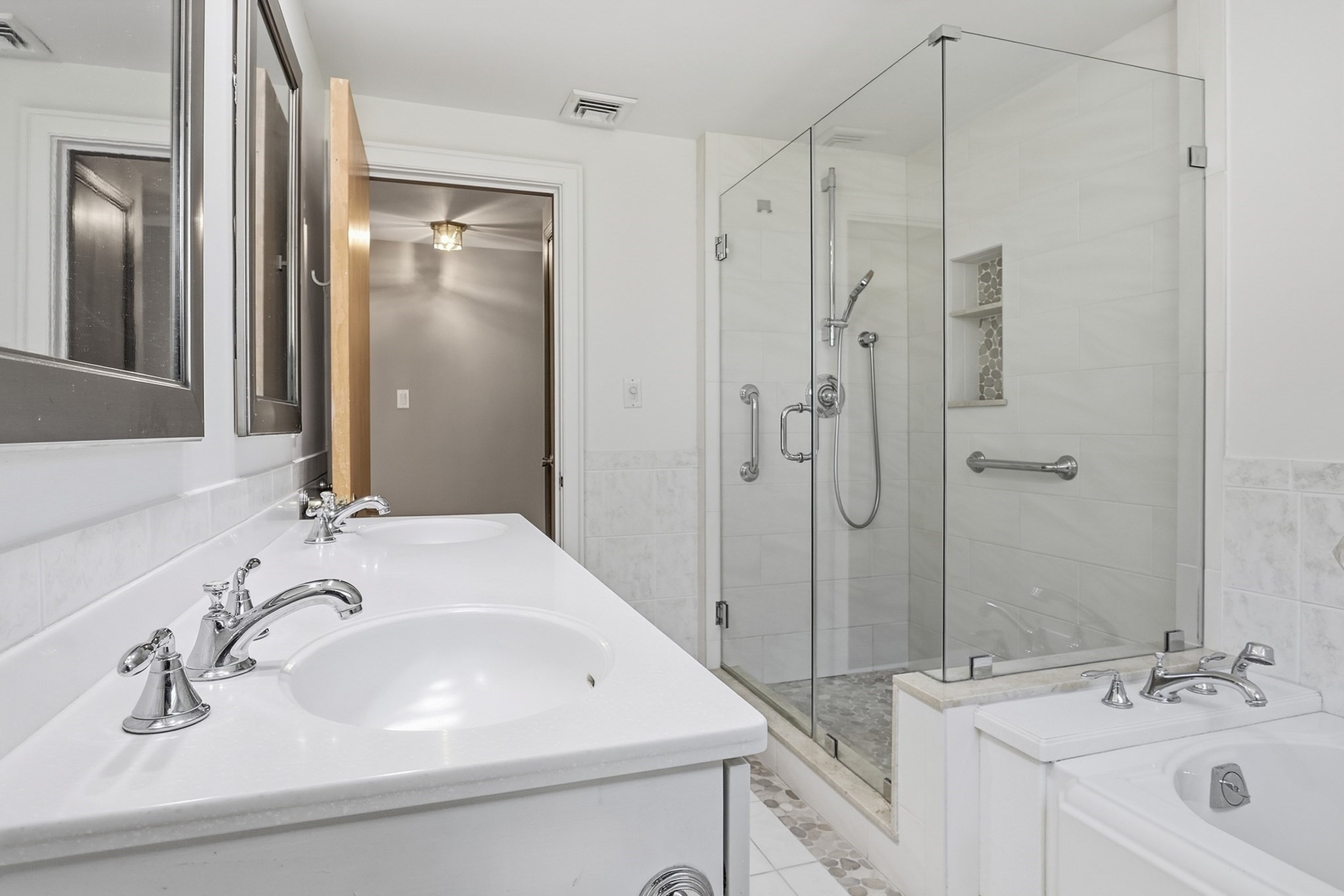 4 Nevada Road Property Photo 11