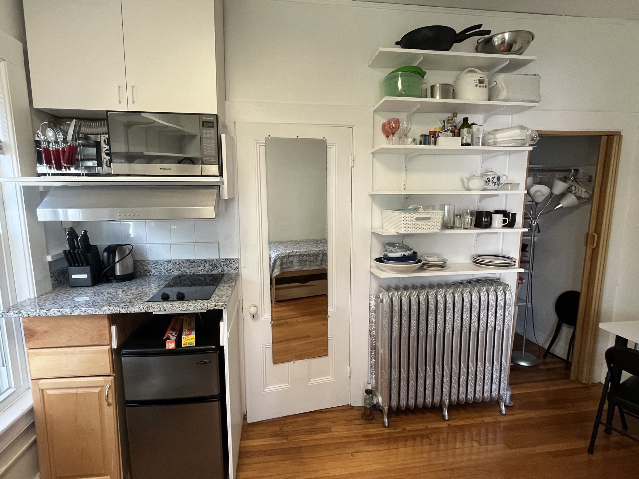 15 Arlington St # 2r Property Photo 3