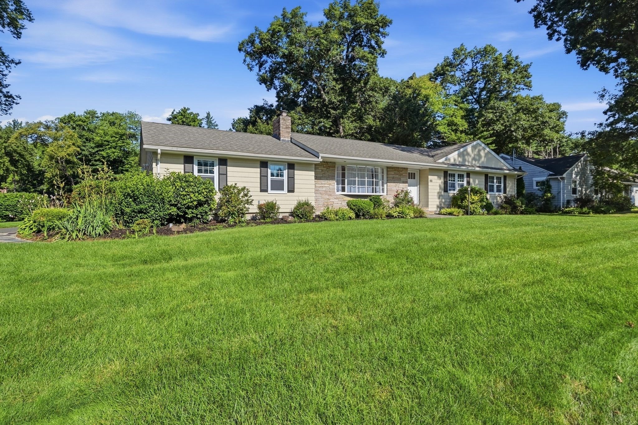 80 Lynnwood Drive Property Photo 1