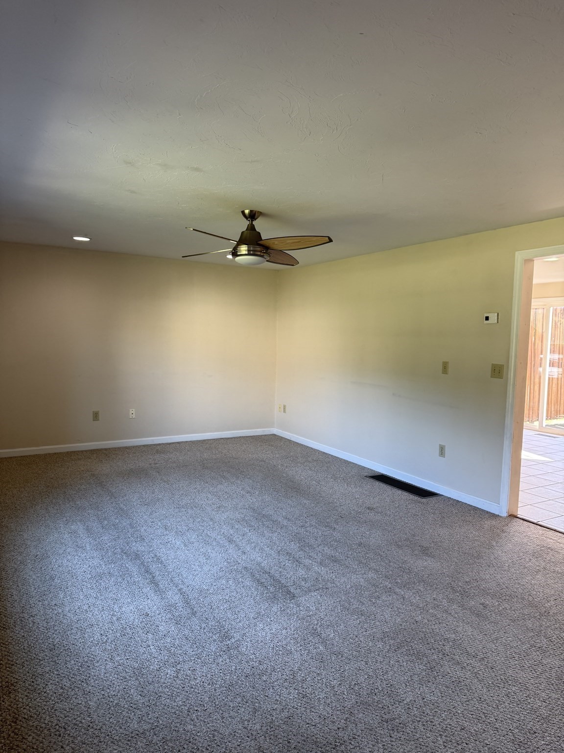 10 Fuller Ave # 24 Property Photo 2