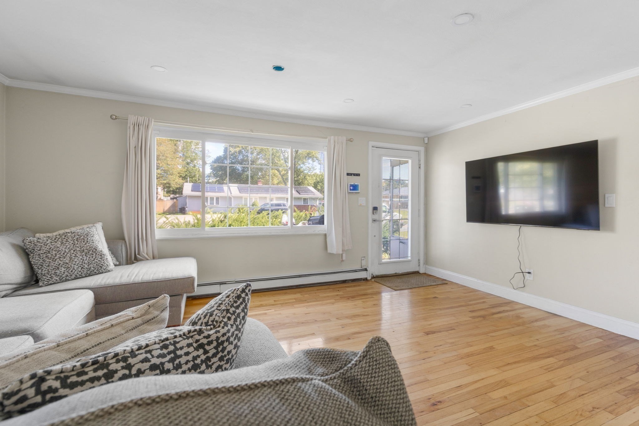 156 Boundary St Property Photo 6