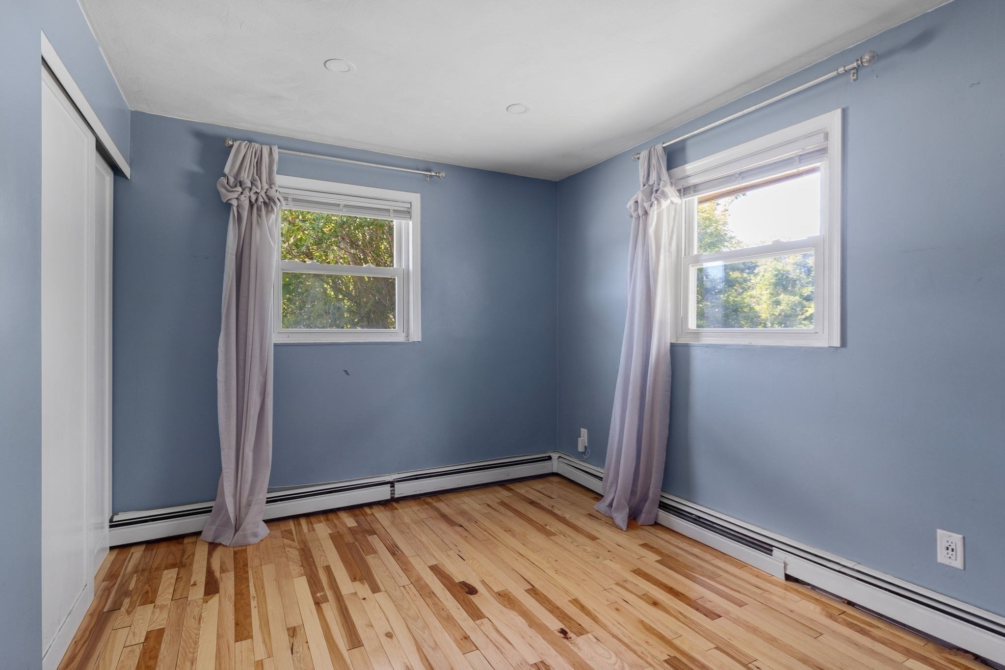 156 Boundary St Property Photo 14