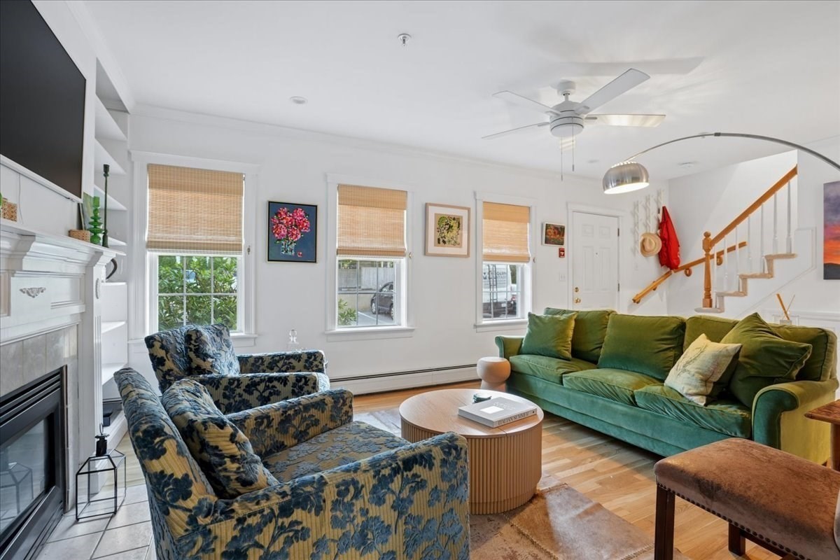 100 State St # 8 Property Photo 11
