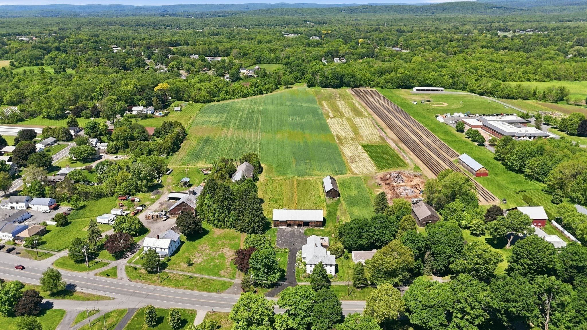 15 Main St Property Photo 9