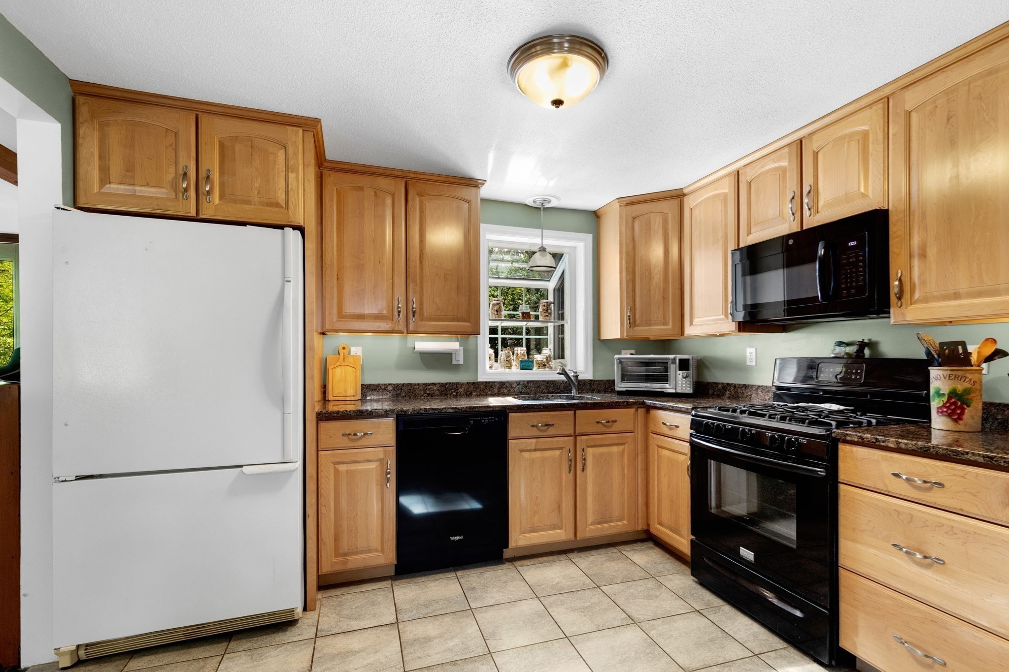 3 Cornish St. Property Photo 10