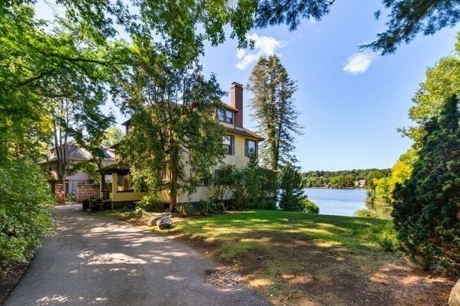 7 Lakeview Terrace Property Photo 9