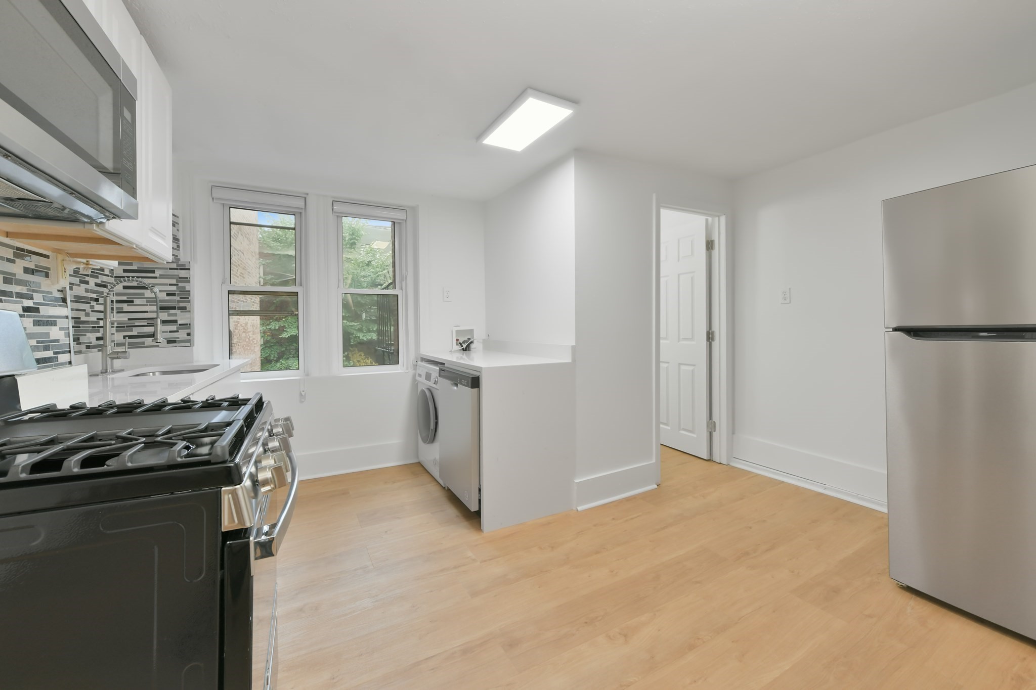 144 Salem # 3 Property Photo 3