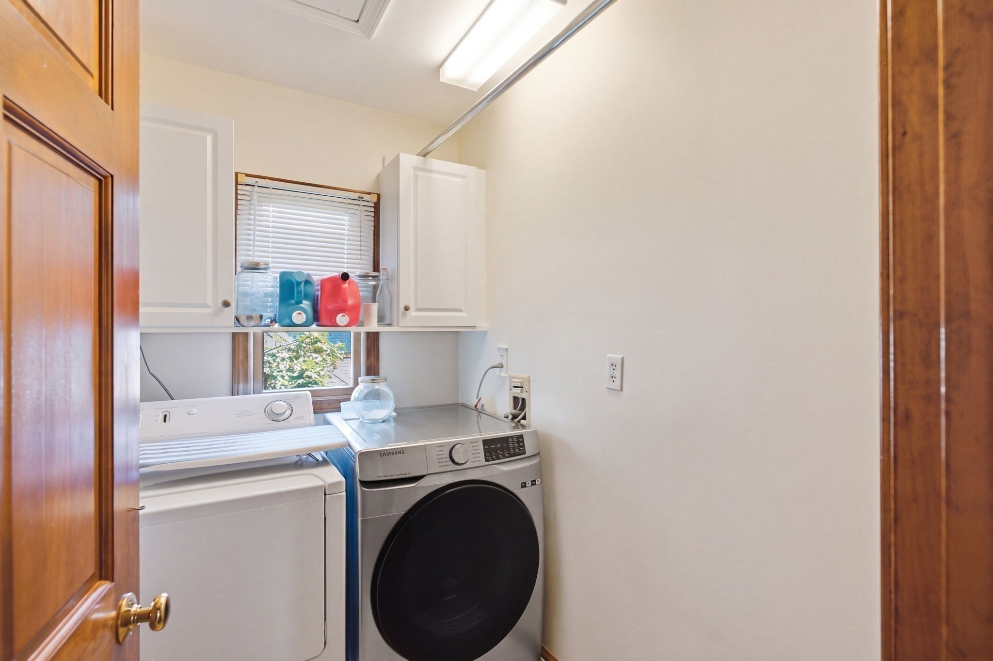 35 Triton Ave Property Photo 23