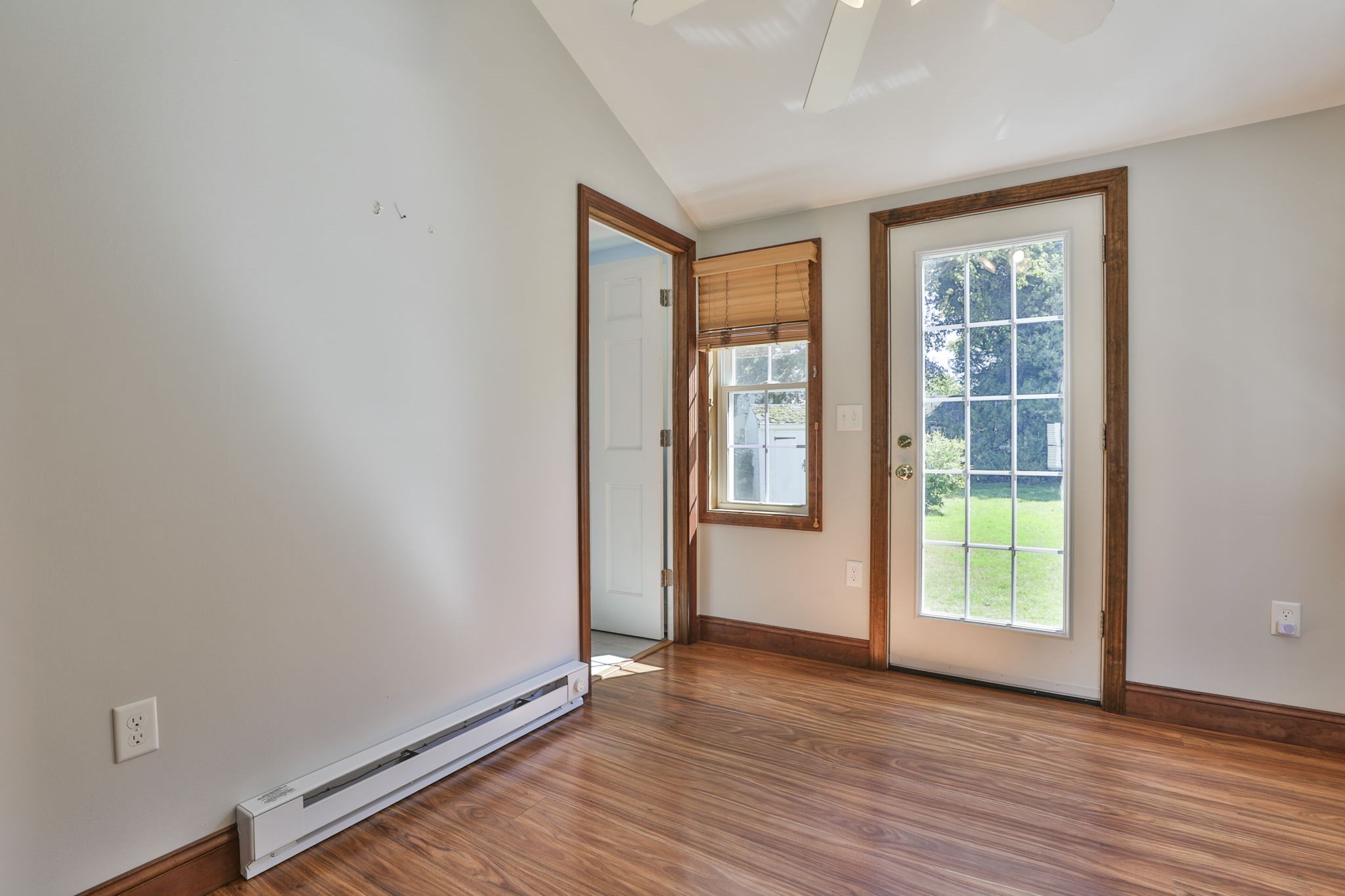 13 Collins St Property Photo 16