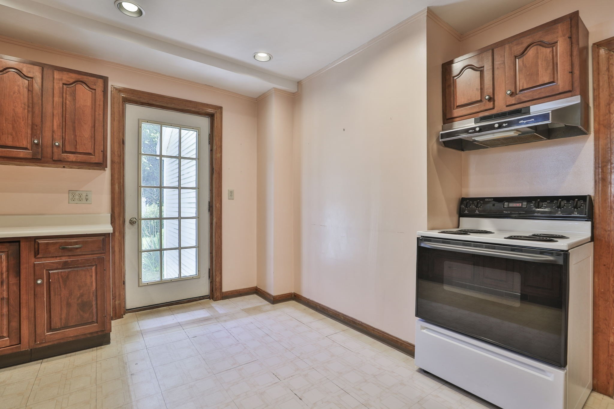 13 Collins St Property Photo 21