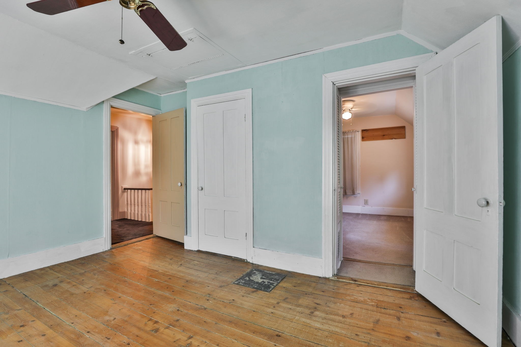 13 Collins St Property Photo 30