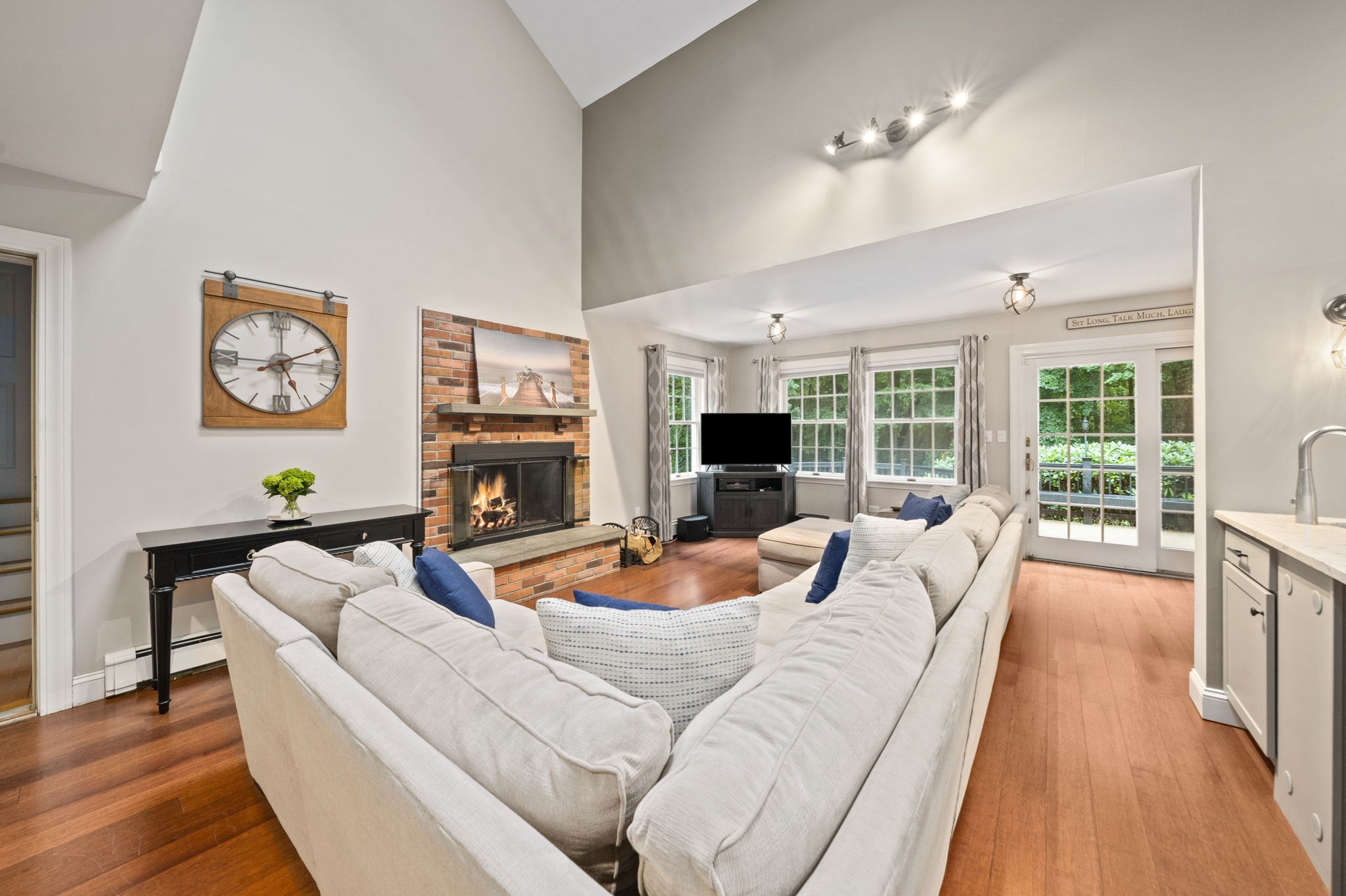 1 Millets Ln Property Photo 9