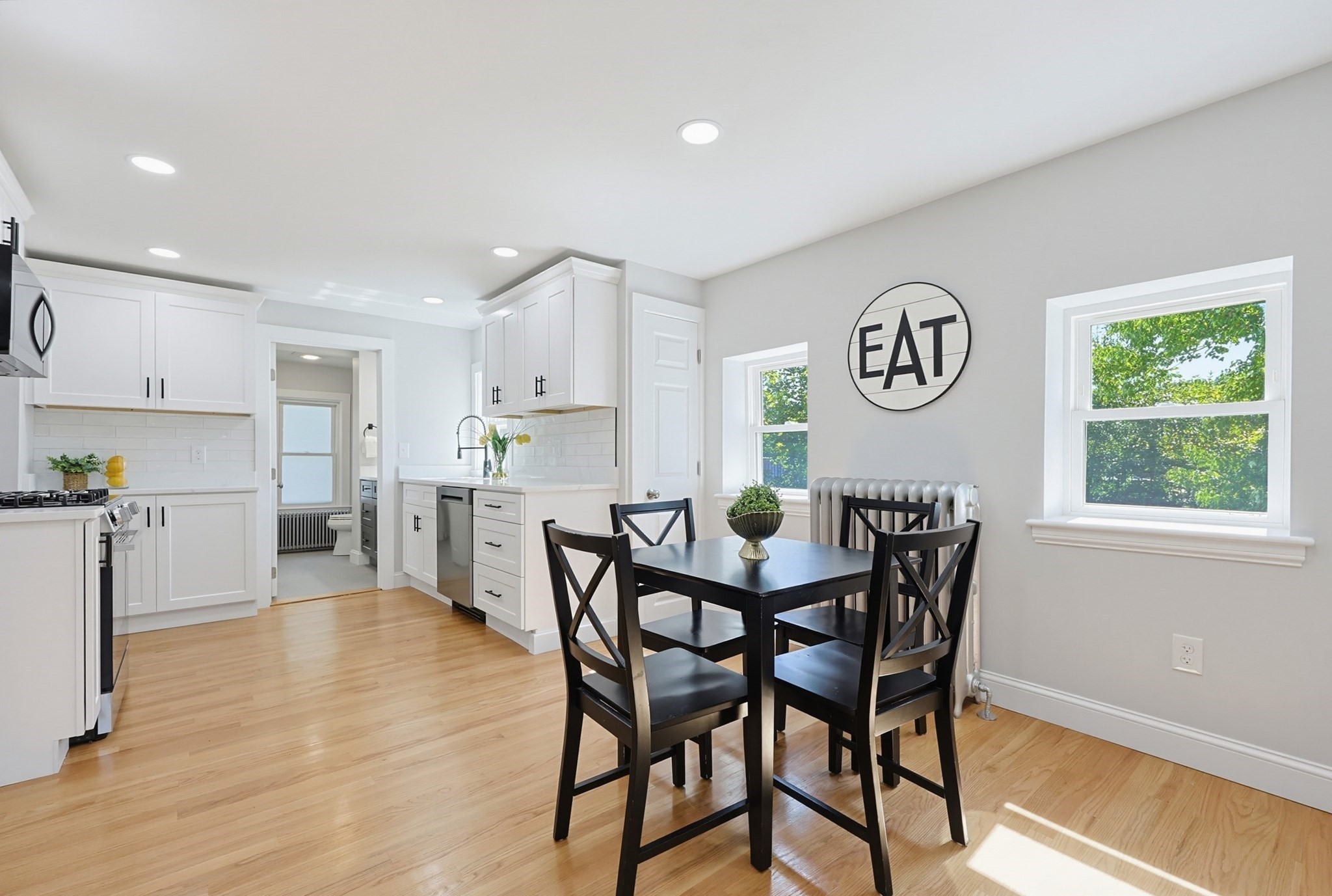 165 Chestnut St Property Photo 4