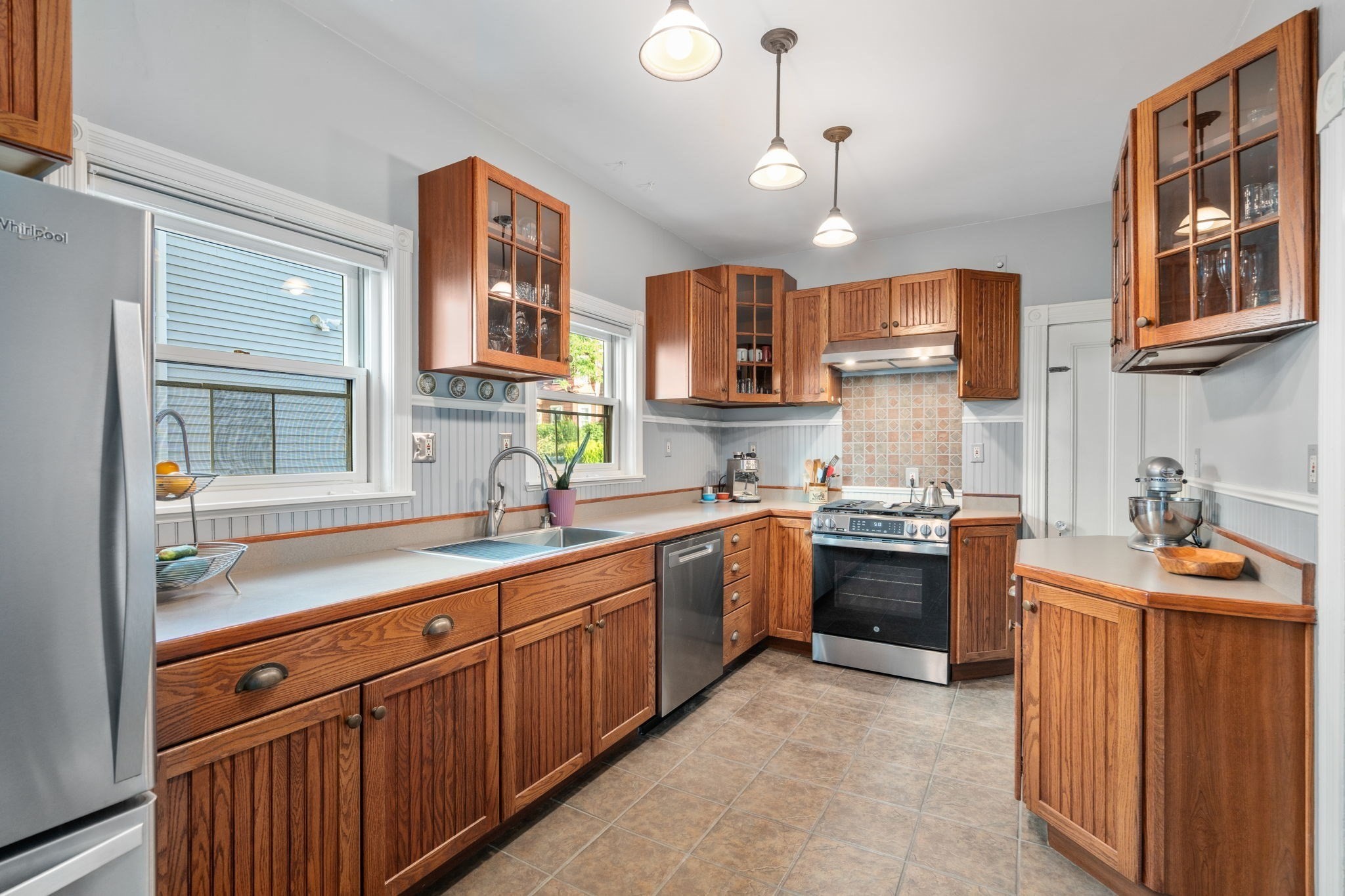 30 Dracut Street Property Photo 13