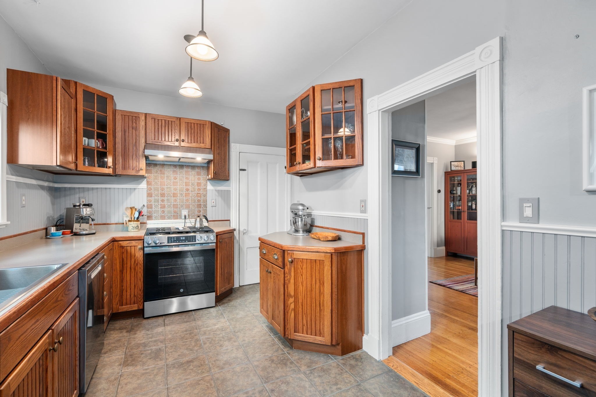 30 Dracut Street Property Photo 14