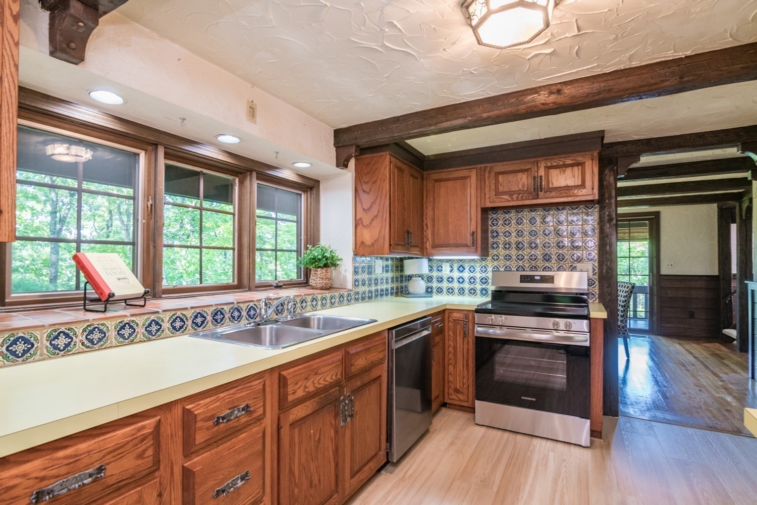 Lot 0 - 10 Cadwell Drive Property Photo 14