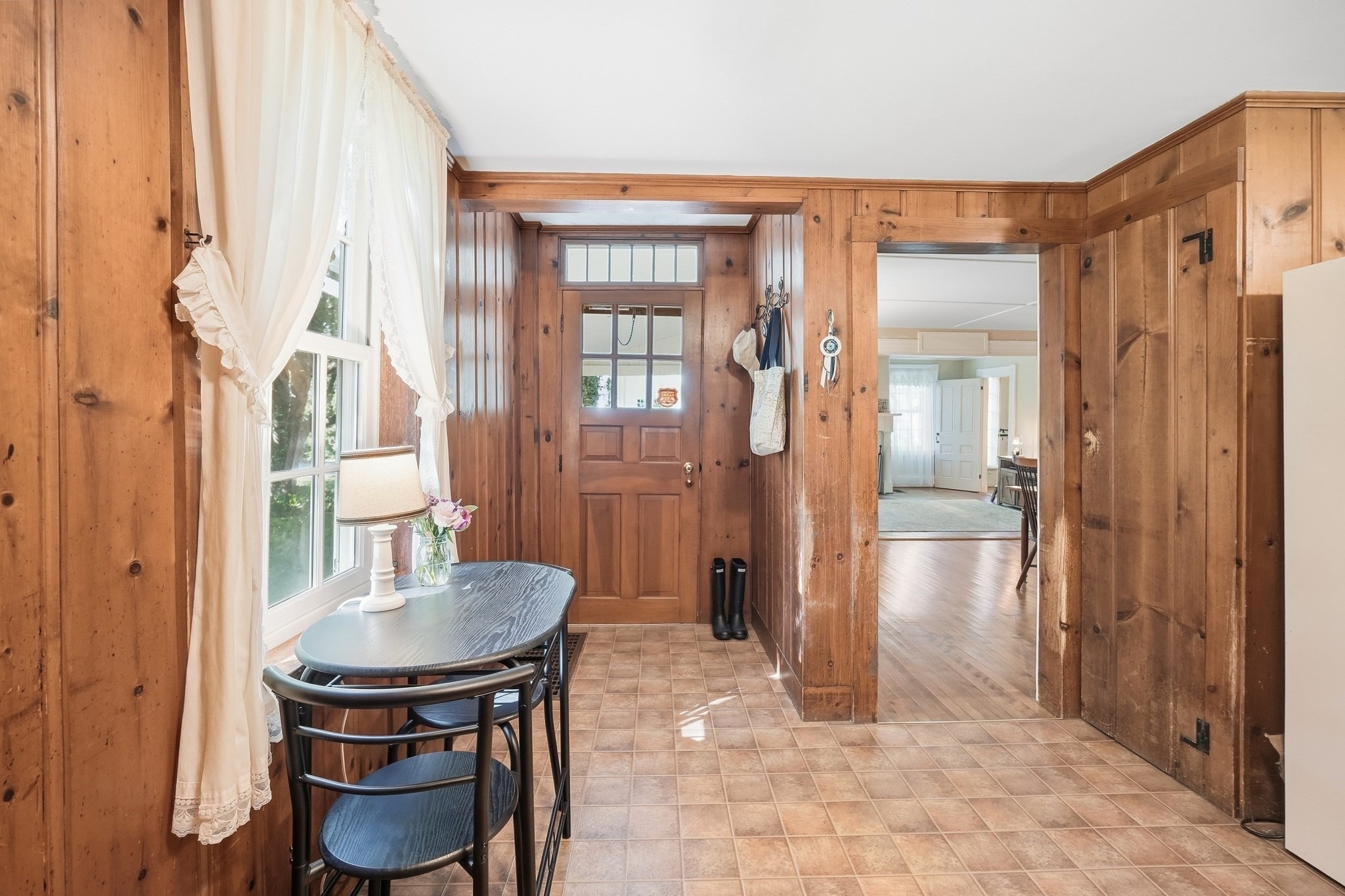 84 Maple Street Property Photo 9