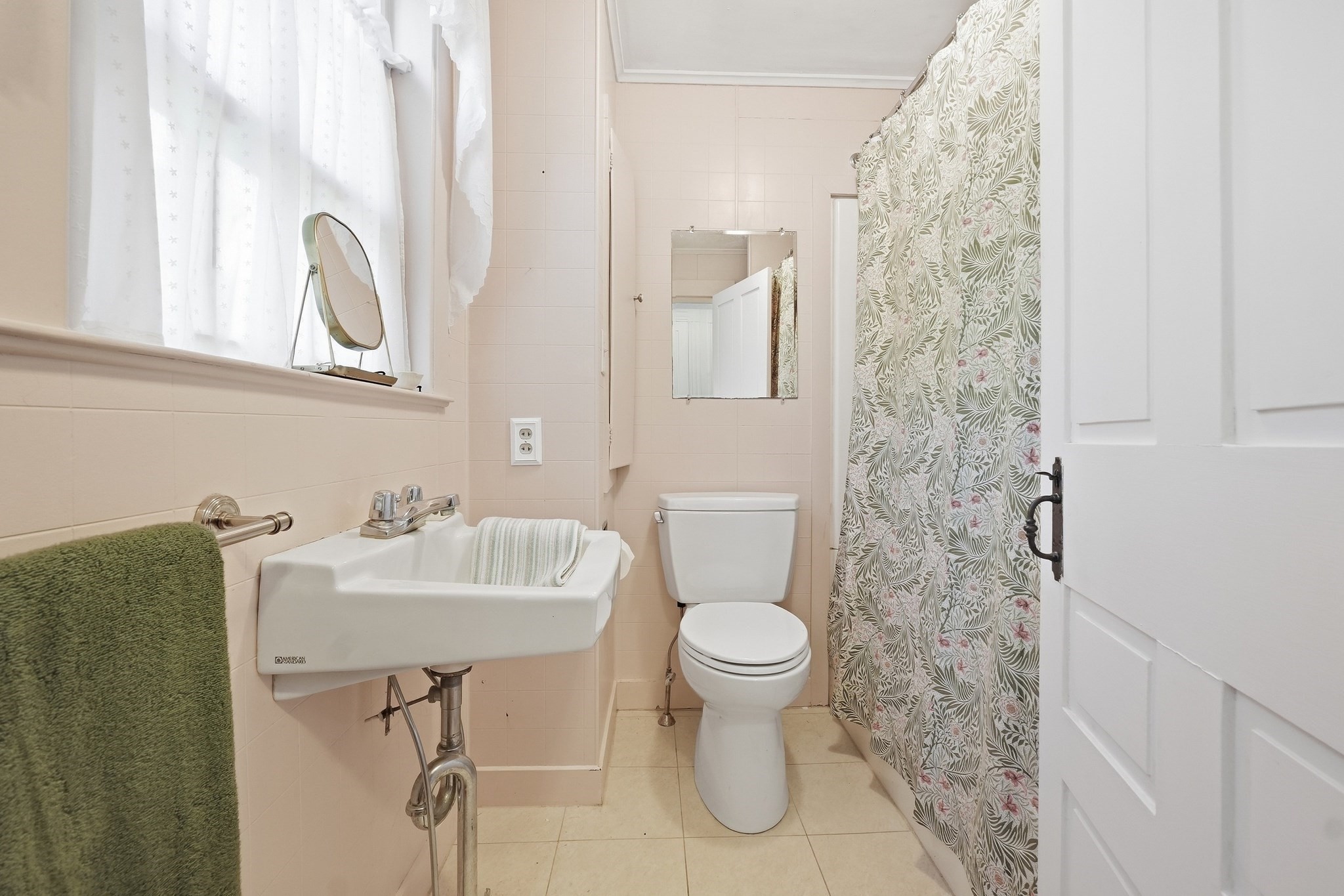 84 Maple Street Property Photo 17