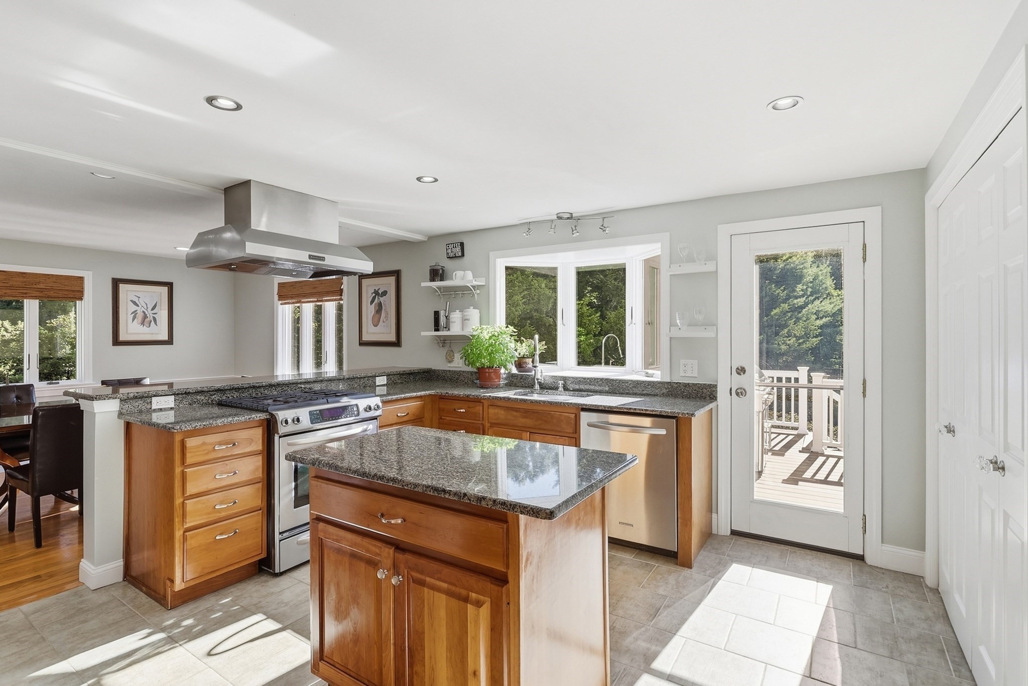 320 Heald Road Property Photo 8