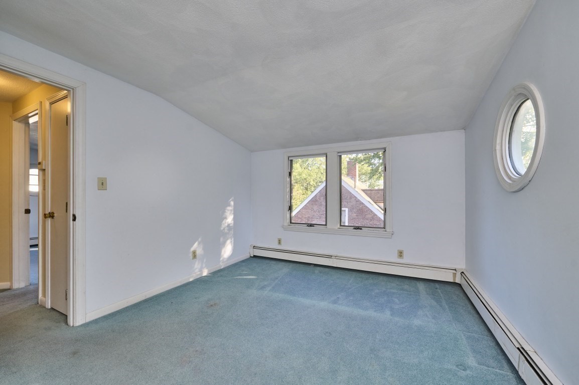 9 Princeton St Property Photo 21