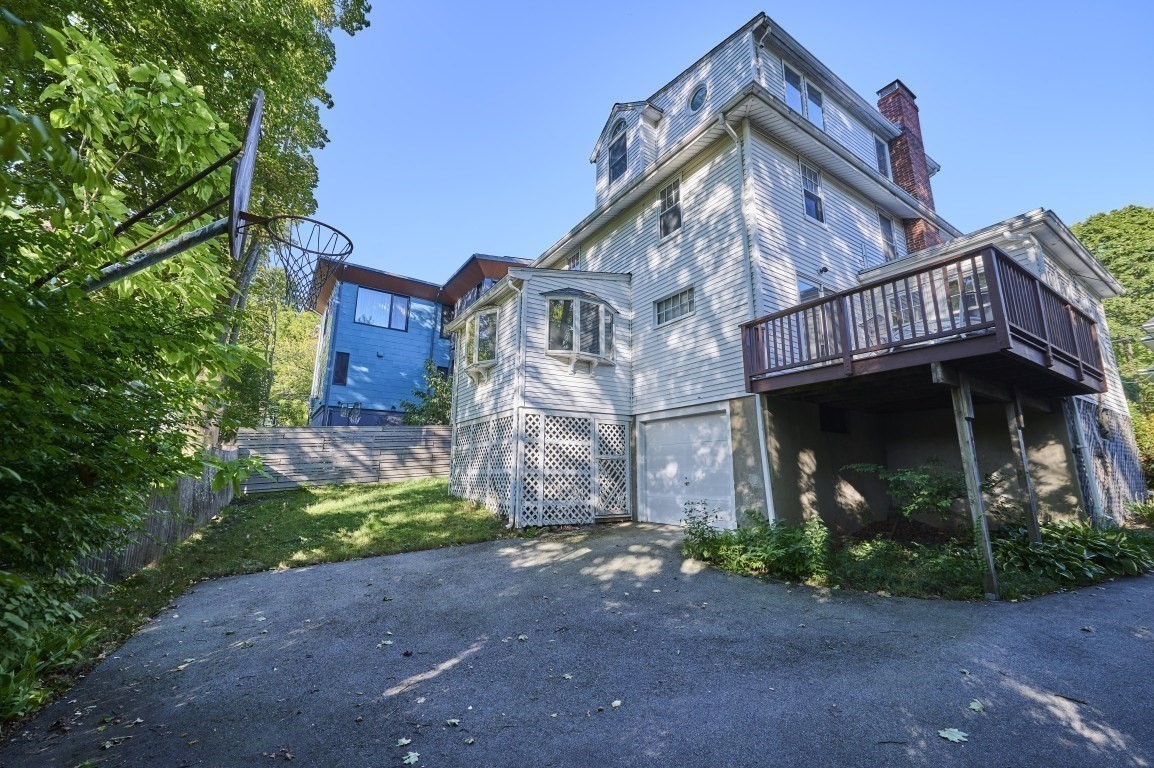 9 Princeton St Property Photo 25