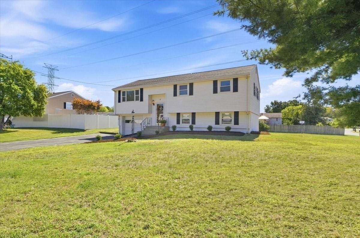 5 Moreau St Property Photo 3