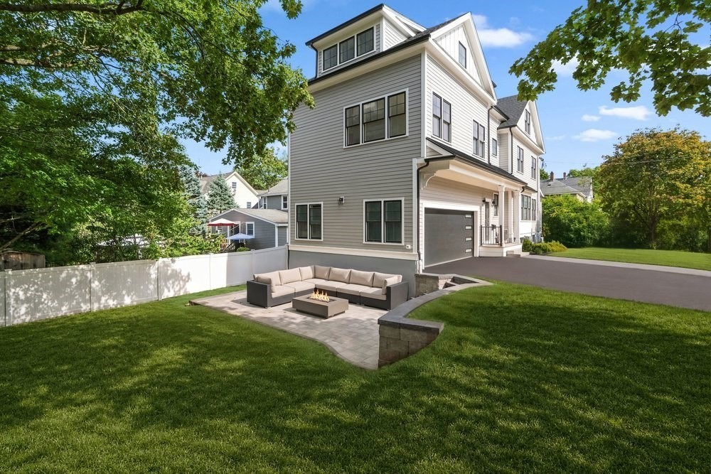 11 Greenough Street Property Photo 2