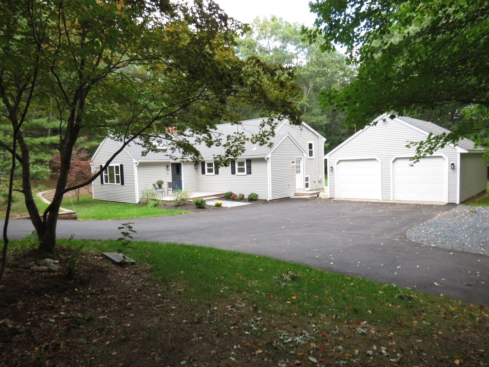 48 Grove St Property Photo 1