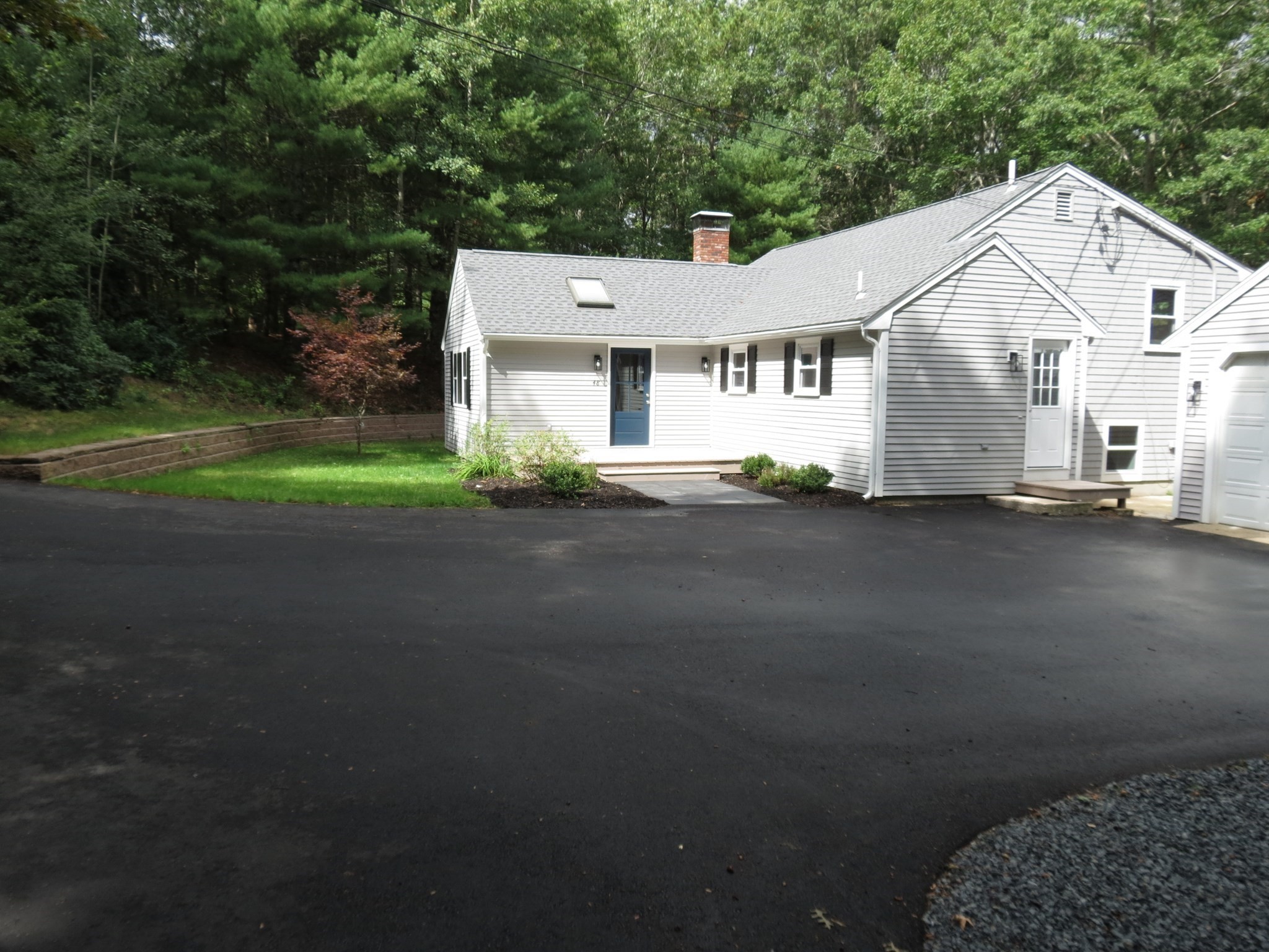 48 Grove St Property Photo 2
