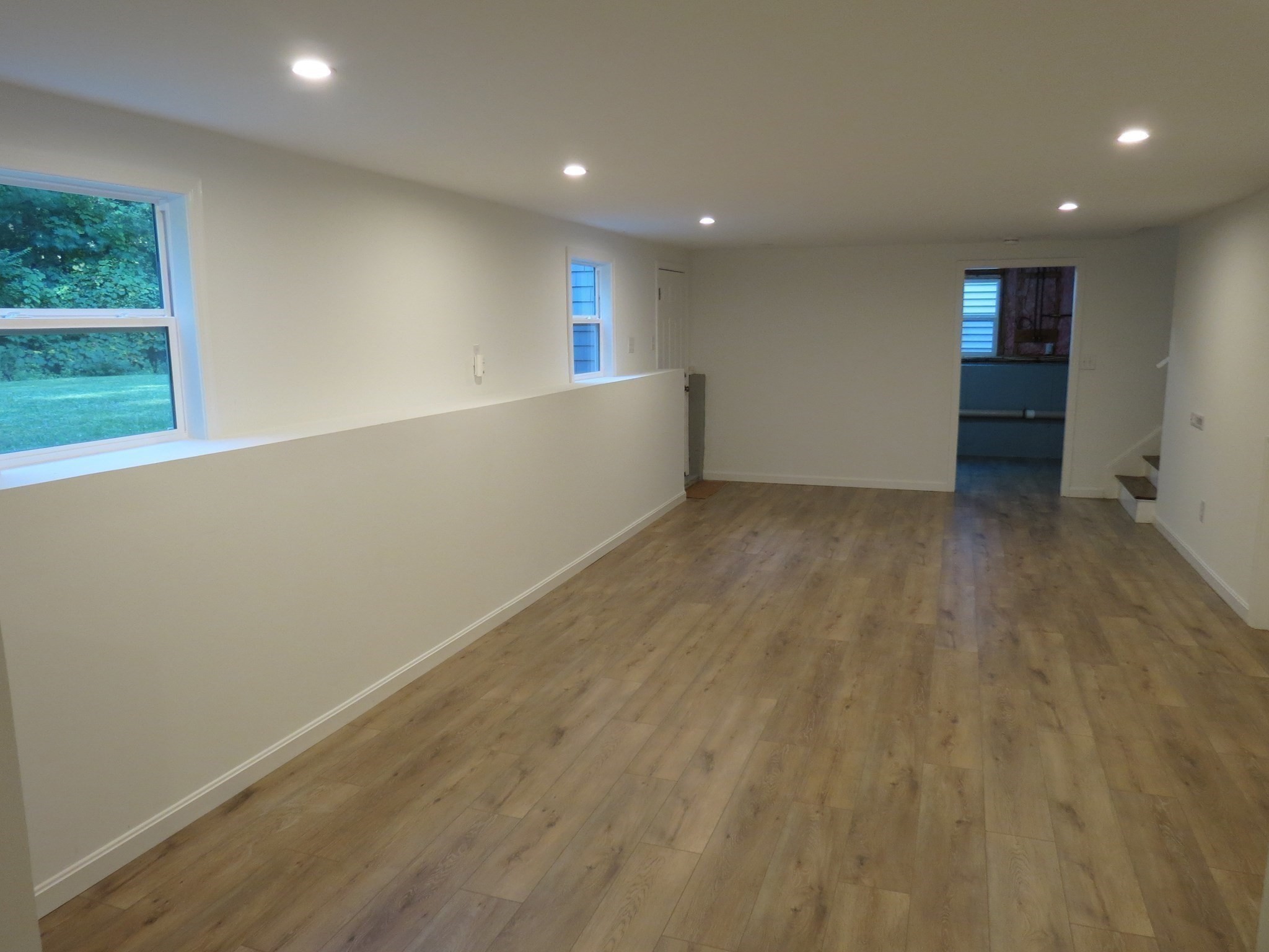 48 Grove St Property Photo 11