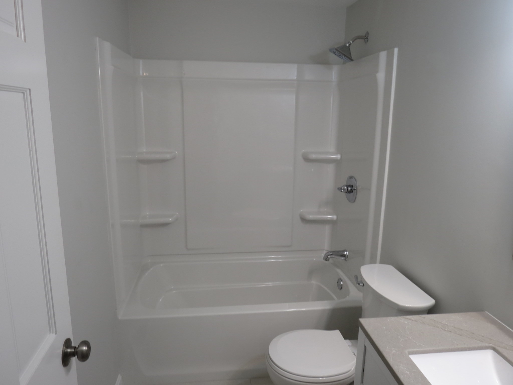 48 Grove St Property Photo 12