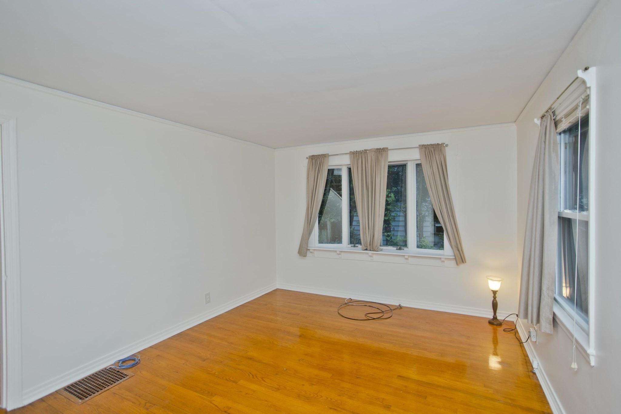 55 Arden St Property Photo 14