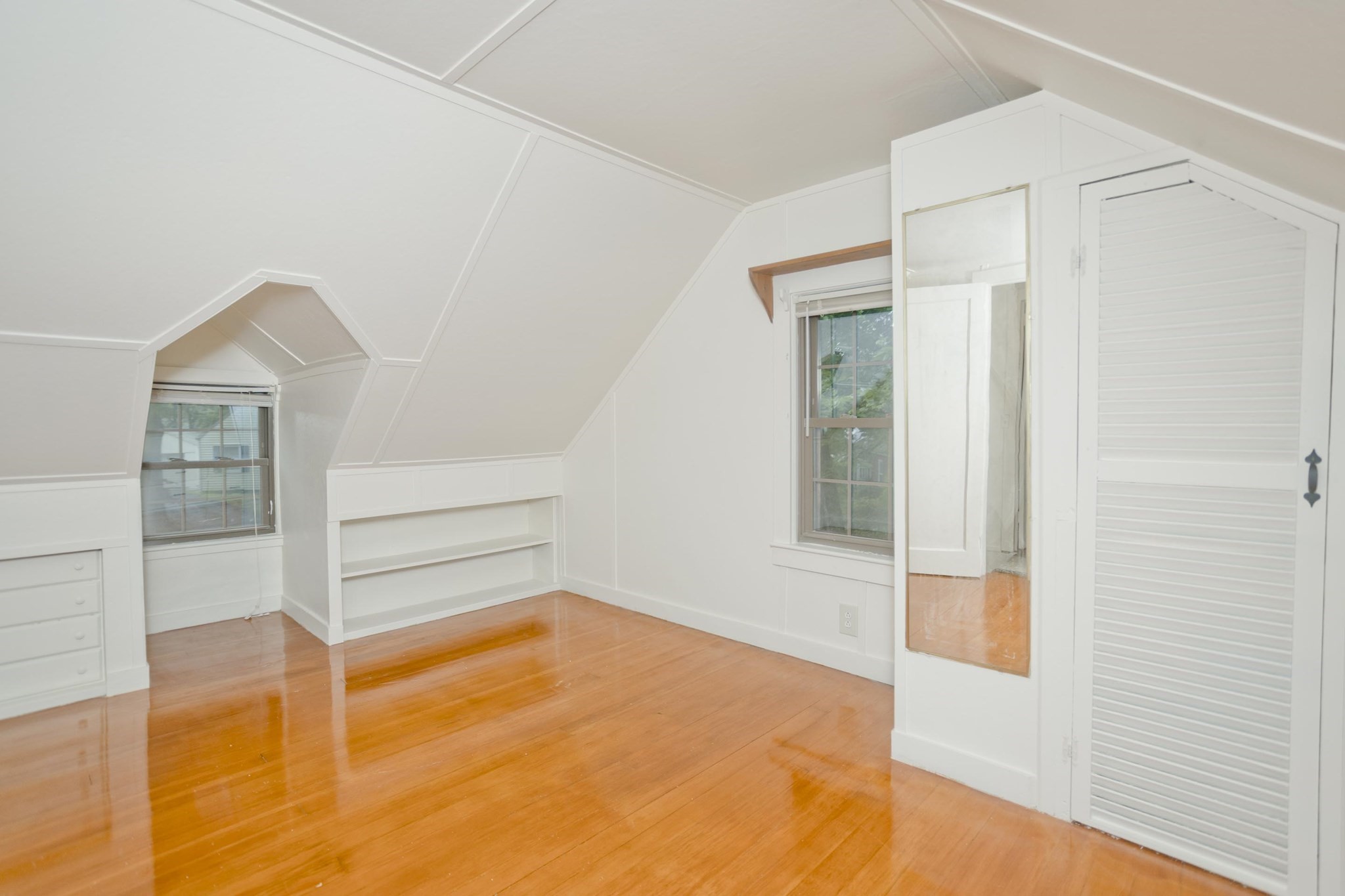 55 Arden St Property Photo 24