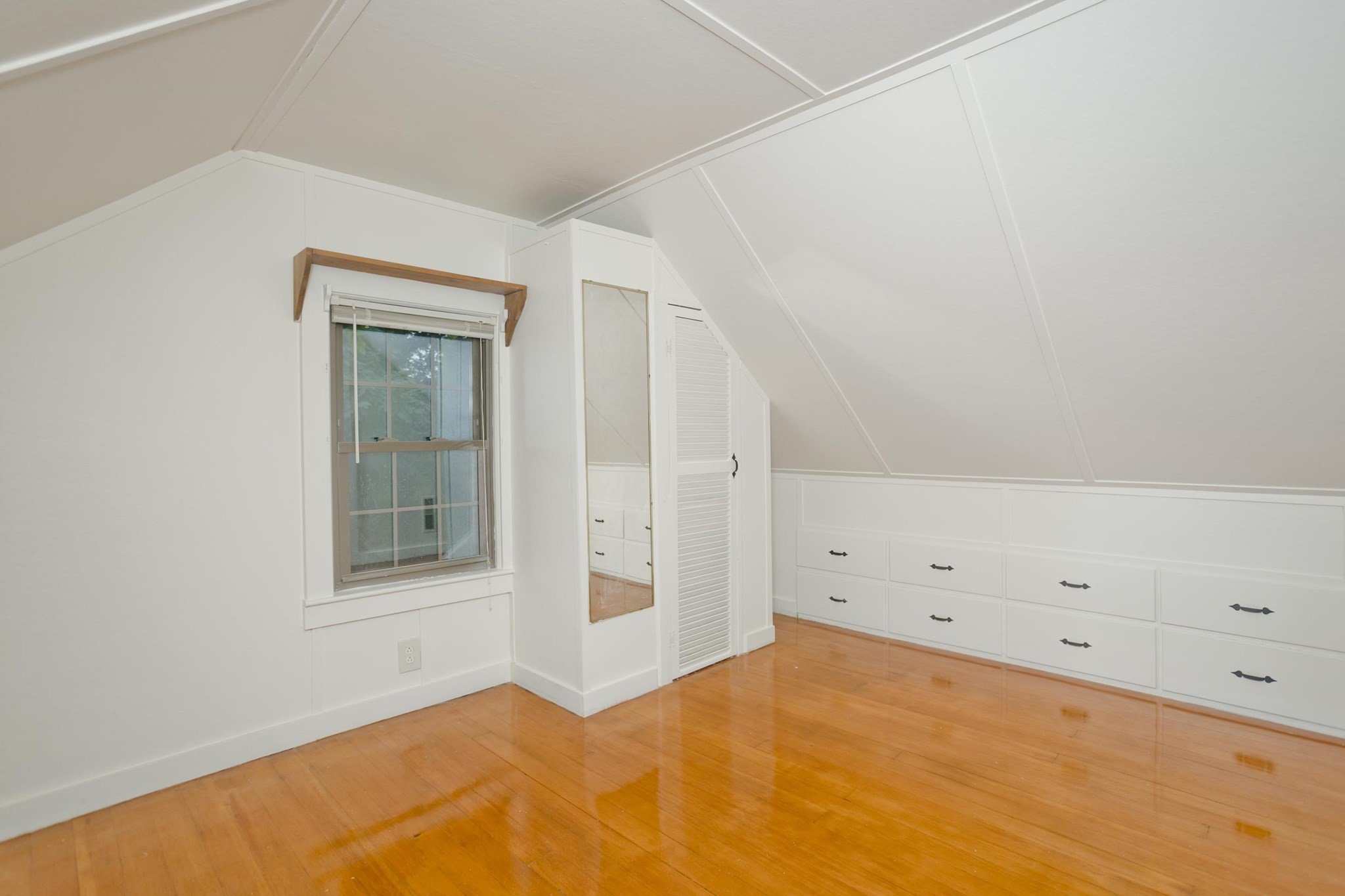 55 Arden St Property Photo 26