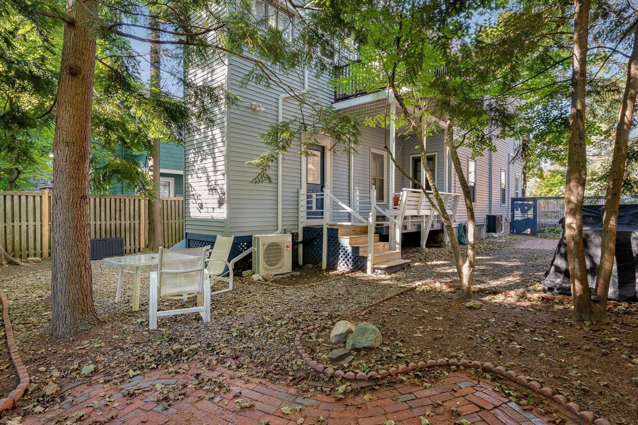 20 Mead St # 1 Property Photo 12