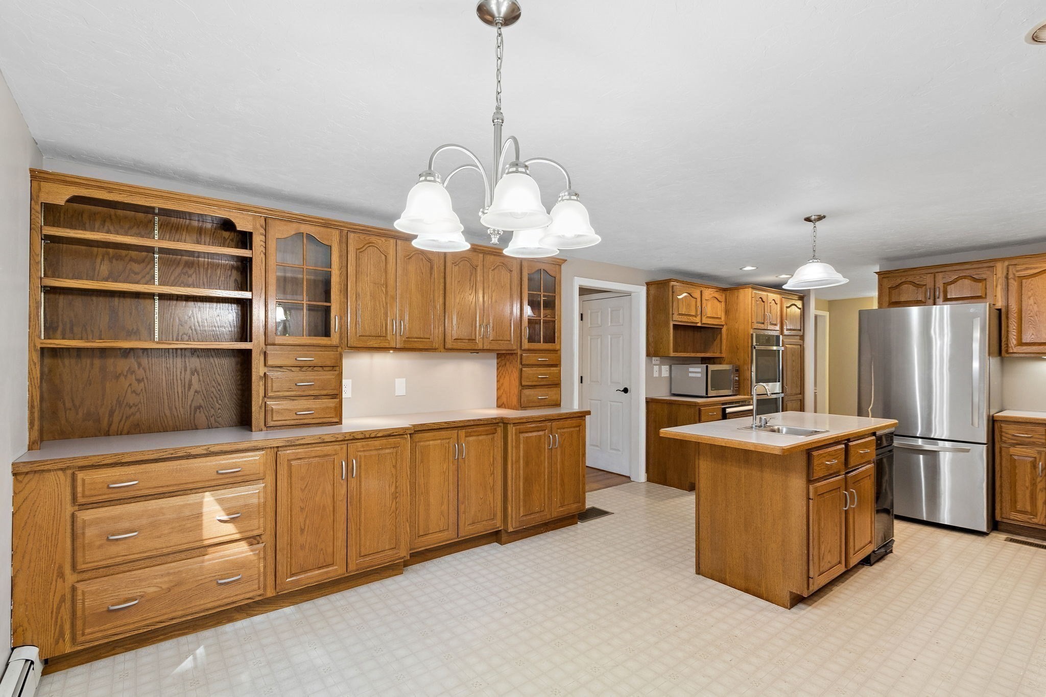 23 Oak St Property Photo 18