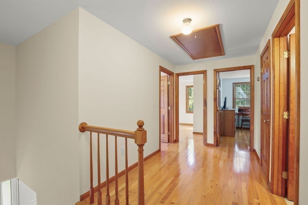41 Virginia Ave Property Photo 13