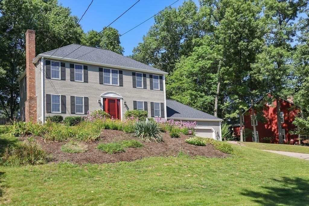 41 Virginia Ave Property Photo 28
